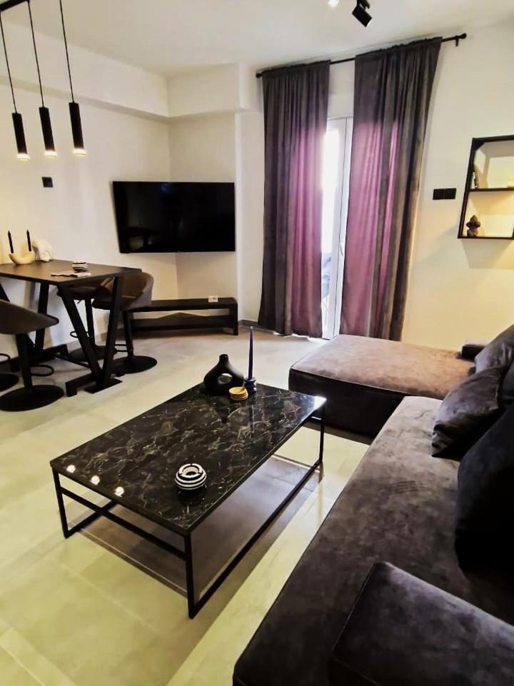 Essel Noir - A Hidden Gem With A Magnificent Acropolis View Apartment Атина Екстериор снимка