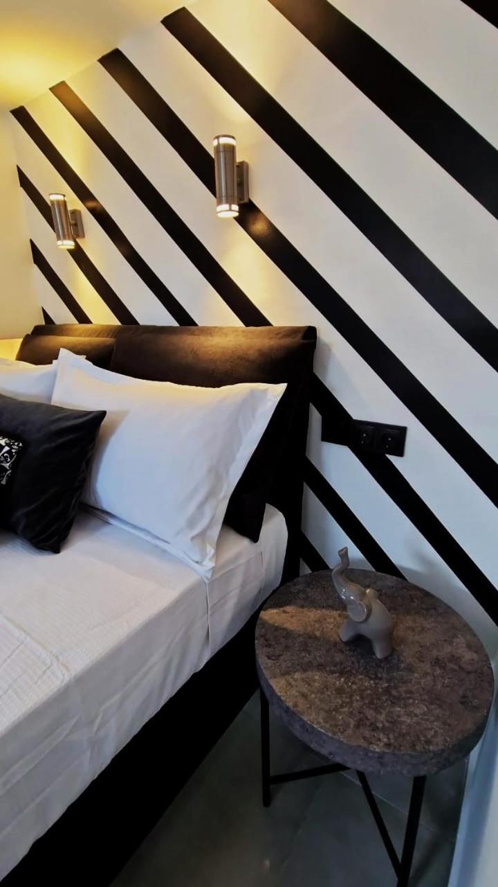 Essel Noir - A Hidden Gem With A Magnificent Acropolis View Apartment Атина Екстериор снимка